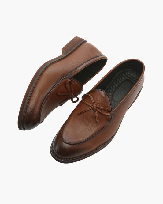 Hampton Lace Loafer — Handcrafted Elegance in Full-Grain Leather